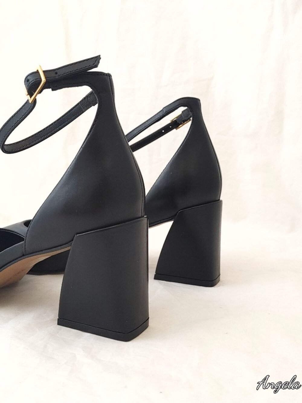 Vince Camuto Black Leather Ankle Strap Pointed Toe Block Heel Pumps Size 8M